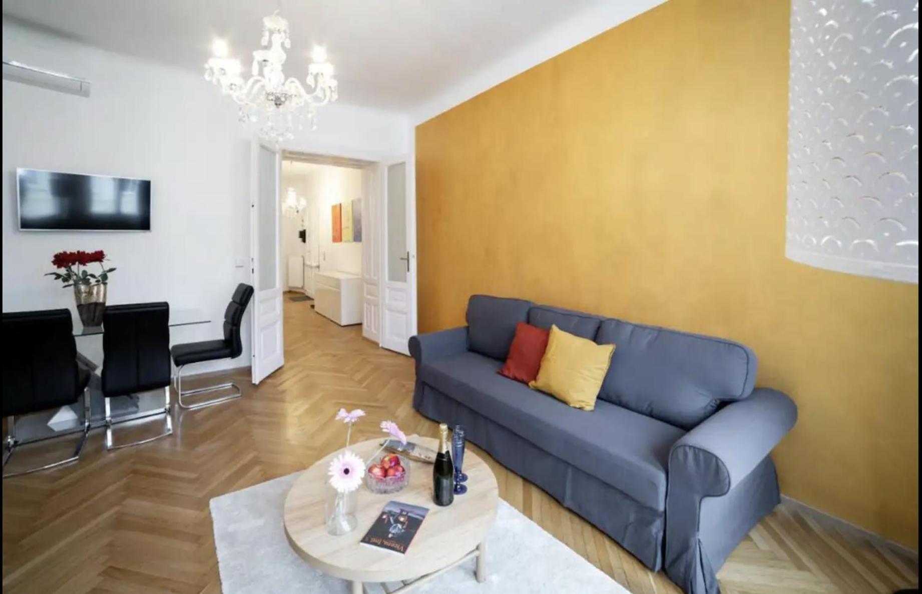 Calm 60m2 Flat Close To Center - Free Parking Apartment *