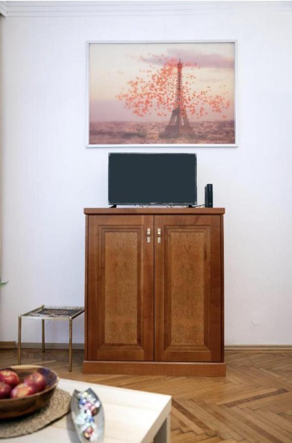 Appartement Calm 60m2 Flat Close To Center - Free Parking Wenen